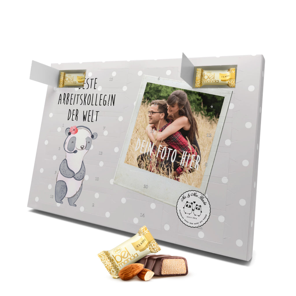 Personalisierter Marzipan Foto Adventskalender Panda Beste Verlobte der Welt Personalisierter Marzipan Adventskalender, für, Dankeschön, Geschenk, Schenken, Geburtstag, Geburtstagsgeschenk, Geschenkidee, Danke, Bedanken, Mitbringsel, Freude machen, Geschenktipp, Verlobte, Verloben, Verlobung, Traumfrau, Frau, Freundin, Ehefrau, Zukünftige, Hochzeit, Ehe