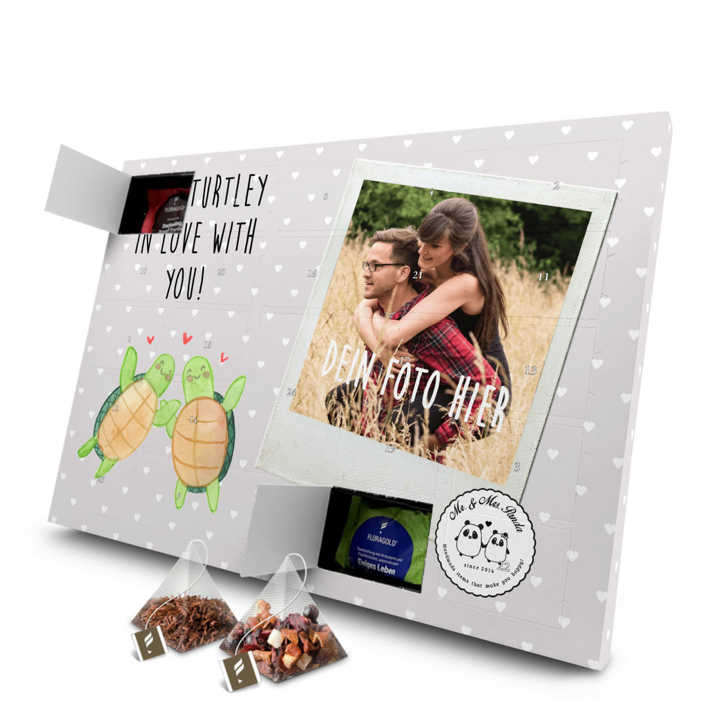 Personalisierter Tee Foto Adventskalender Schildkröten Paar Personalisierter Tee Adventskalender, Liebe, Partner, Freund, Freundin, Ehemann, Ehefrau, Heiraten, Verlobung, Heiratsantrag, Liebesgeschenk, Jahrestag, Hocheitstag, Valentinstag, Geschenk für Frauen, Hochzeitstag, Mitbringsel, Geschenk für Freundin, Geschenk für Partner, Liebesbeweis, für Männer, für Ehemann