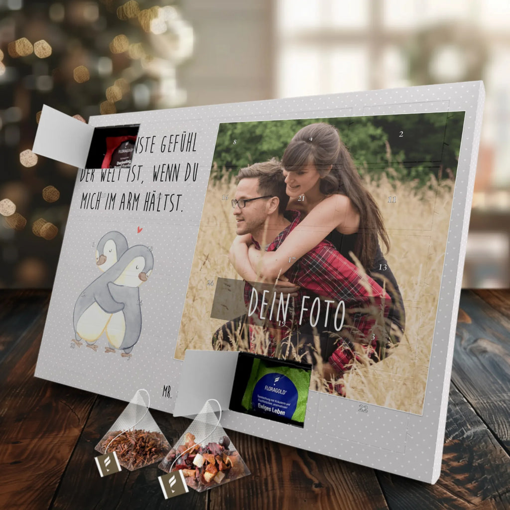 Personalisierter Tee Foto Adventskalender Pinguine Kuscheln Personalisierter Tee Foto Adventskalender, Liebe, Partner, Freund, Freundin, Ehemann, Ehefrau, Heiraten, Verlobung, Heiratsantrag, Liebesgeschenk, Jahrestag, Hocheitstag, Valentinstag, Geschenk für Frauen, Hochzeitstag, Mitbringsel, Geschenk für Freundin, Geschenk für Partner, Liebesbeweis, für Männer, für Ehemann