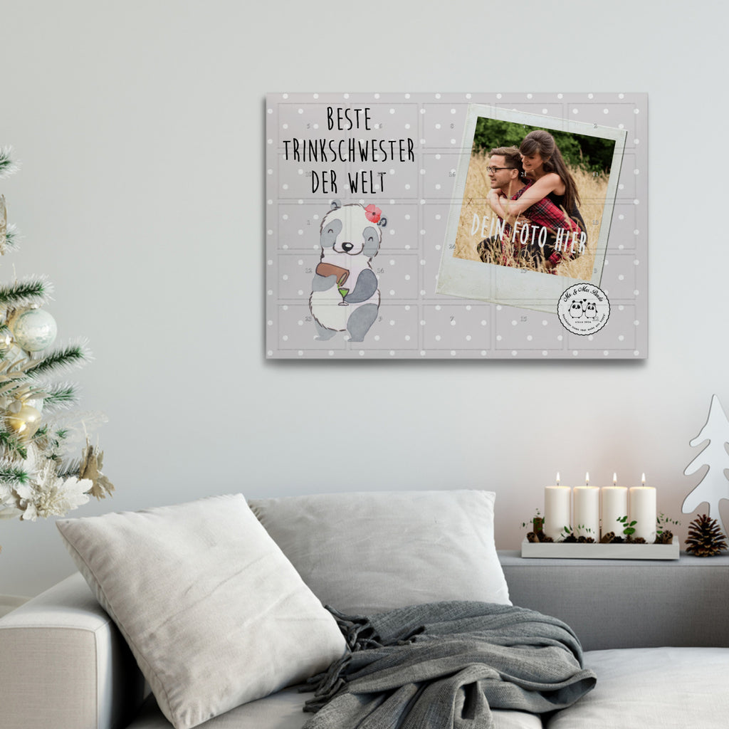 Personalisierter Tee Foto Adventskalender Panda Beste Trinkschwester der Welt Personalisierter Tee Adventskalender, für, Dankeschön, Geschenk, Schenken, Geburtstag, Geburtstagsgeschenk, Geschenkidee, Danke, Bedanken, Mitbringsel, Freude machen, Geschenktipp, Trinkschwester, Saufschwester, Schwester, Sister, Freundin, Party, Bae, Trinken, Alkohol, Wochenende, Kleinigkeit, Sister from another Mister