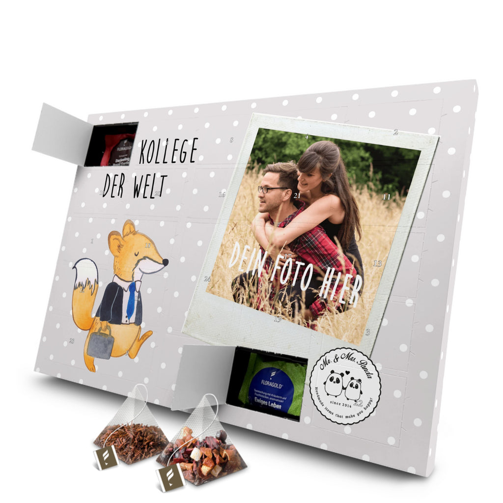 Personalisierter Tee Foto Adventskalender Fuchs Bester Kollege der Welt Personalisierter Tee Adventskalender, für, Dankeschön, Geschenk, Schenken, Geburtstag, Geburtstagsgeschenk, Geschenkidee, Danke, Bedanken, Mitbringsel, Freude machen, Geschenktipp, Arbeitskollege, Kollege, Büro, Abschiedsgeschenk, Ruhestand, Arbeit, Mitarbeiter, Berufsgenosse, Beruf