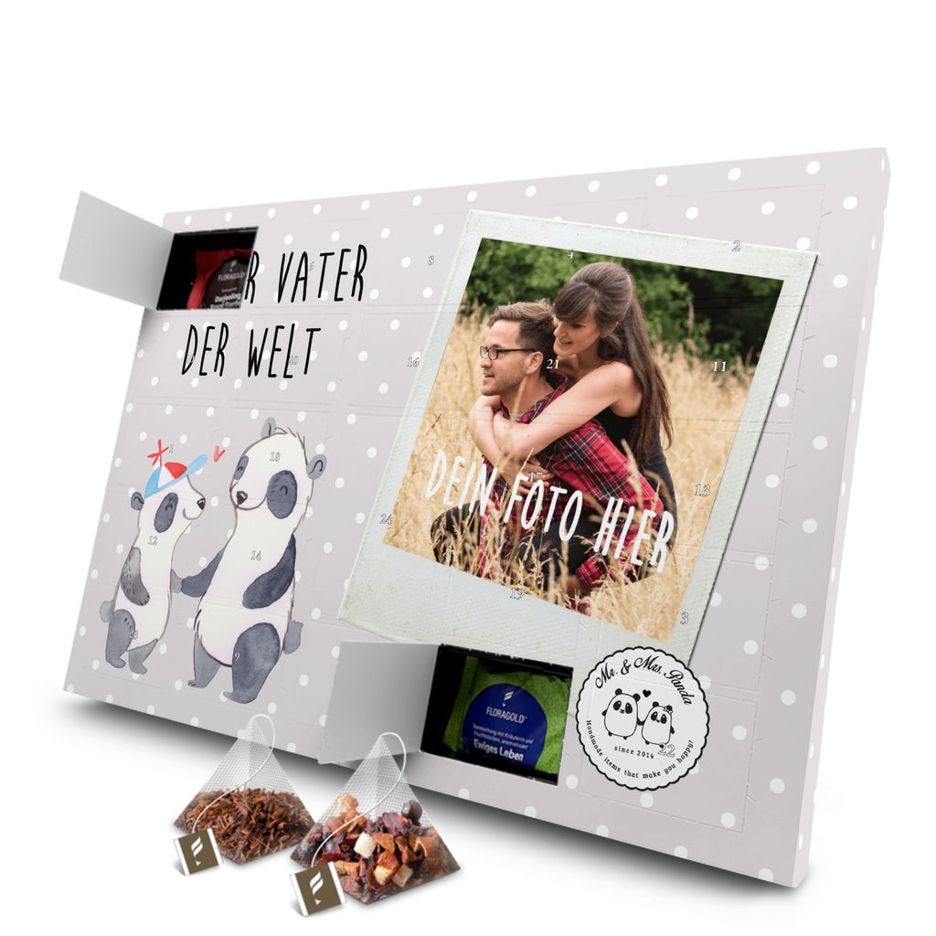 Personalisierter Tee Foto Adventskalender Panda Bester Vater der Welt Personalisierter Tee Adventskalender, für, Dankeschön, Geschenk, Schenken, Geburtstag, Geburtstagsgeschenk, Geschenkidee, Danke, Bedanken, Mitbringsel, Freude machen, Geschenktipp, Vater, Papa, Dad, Daddy, Paps, Papi, Vati, Eltern, Geschenk Vater, Mann, Familie, Bester, Kleinigkeit