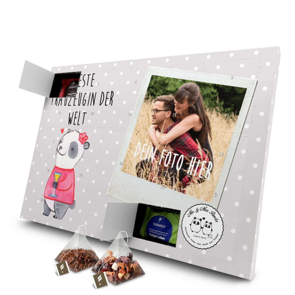 Personalisierter Tee Foto Adventskalender Panda Beste Trauzeugin der Welt Personalisierter Tee Adventskalender, für, Dankeschön, Geschenk, Schenken, Geburtstag, Geburtstagsgeschenk, Geschenkidee, Danke, Bedanken, Mitbringsel, Freude machen, Geschenktipp, Trauzeugin, Trauhzeugin, Freundin, Hochzeit, Heirat, JGA, Trauung, Kirche, Standesamt, Braut