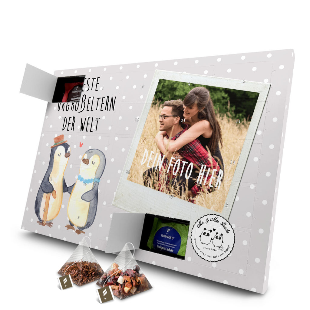 Personalisierter Tee Foto Adventskalender Pinguin Beste Urgroßeltern der Welt Personalisierter Tee Adventskalender, für, Dankeschön, Geschenk, Schenken, Geburtstag, Geburtstagsgeschenk, Geschenkidee, Danke, Bedanken, Mitbringsel, Freude machen, Geschenktipp, Urgroßeltern, Urgrosseltern, Uhrgroßeltern, Uhroma, Uhropa, Uropa, Ur, Uroma, Großeltern, Großmutter, Großvater, Opa, Omi, Oma, Opi. Großpapa, Großmama, Enkel, Enkelin, Enkelkind, Kleinigkeit, Omma, Ommi, Oppa, Oppi, Bester