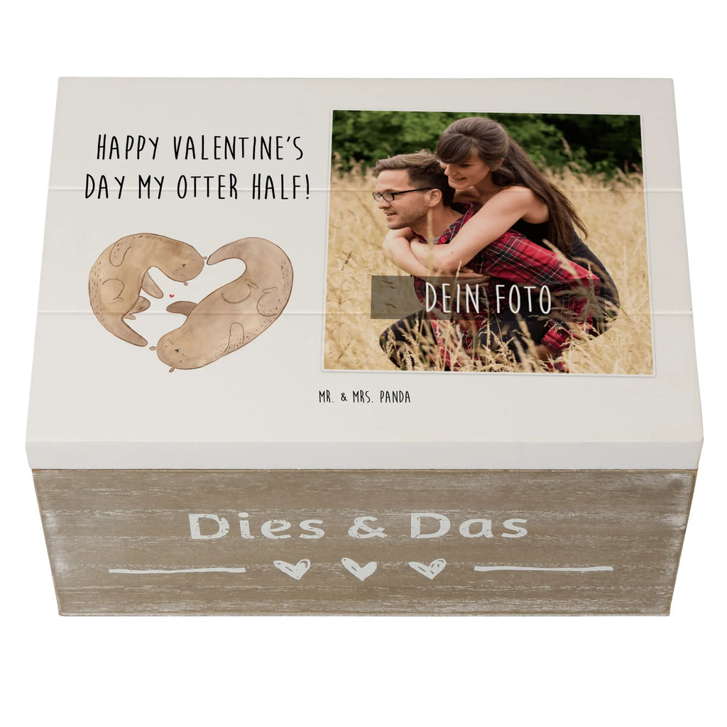 Personalisierte Foto Holzkiste Otter Valentine Personalisierte Foto Holzkiste, Liebe, Partner, Freund, Freundin, Ehemann, Ehefrau, Heiraten, Verlobung, Heiratsantrag, Liebesgeschenk, Jahrestag, Hocheitstag, Valentinstag, Geschenk für Frauen, Hochzeitstag, Mitbringsel, Geschenk für Freundin, Geschenk für Partner, Liebesbeweis, für Männer, für Ehemann