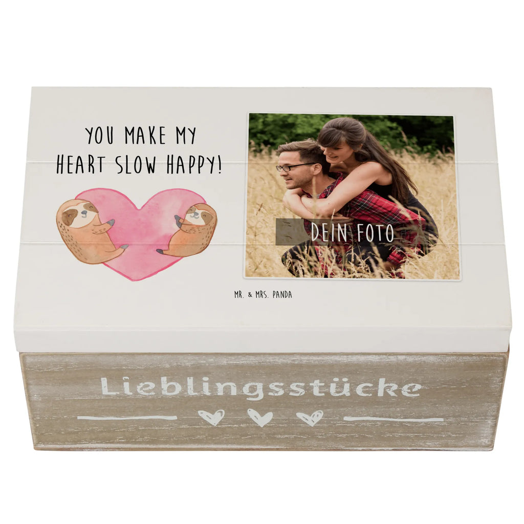 Personalisierte Foto Holzkiste Faultiere Herz Personalisierte Foto Holzkiste, Liebe, Partner, Freund, Freundin, Ehemann, Ehefrau, Heiraten, Verlobung, Heiratsantrag, Liebesgeschenk, Jahrestag, Hocheitstag, Valentinstag, Geschenk für Frauen, Hochzeitstag, Mitbringsel, Geschenk für Freundin, Geschenk für Partner, Liebesbeweis, für Männer, für Ehemann