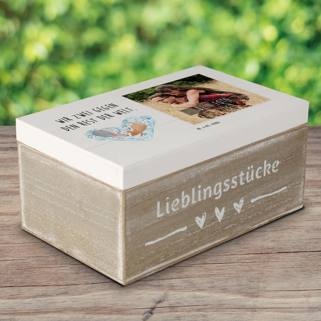 Personalisierte Foto Holzkiste Mäuse Herz Personalisierte Foto Holzkiste, Liebe, Partner, Freund, Freundin, Ehemann, Ehefrau, Heiraten, Verlobung, Heiratsantrag, Liebesgeschenk, Jahrestag, Hocheitstag, Maus, Mäuse, Liebesbotschaft, Liebesbeweis, Hochzeit, Lieblingsmensch, Gemeinsamkeit, Love, Geschenk für zwei