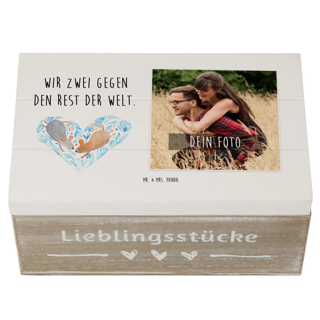 Personalisierte Foto Holzkiste Mäuse Herz Personalisierte Foto Holzkiste, Liebe, Partner, Freund, Freundin, Ehemann, Ehefrau, Heiraten, Verlobung, Heiratsantrag, Liebesgeschenk, Jahrestag, Hocheitstag, Maus, Mäuse, Liebesbotschaft, Liebesbeweis, Hochzeit, Lieblingsmensch, Gemeinsamkeit, Love, Geschenk für zwei