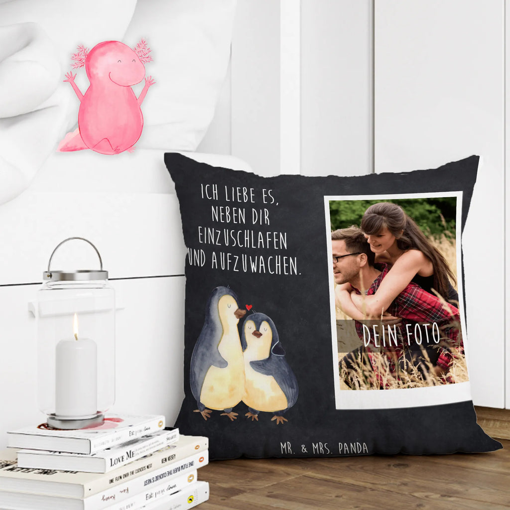 Personalisiertes Foto Kissen Pinguine Einschlafen Personalisiertes Foto Kissen, Liebe, Partner, Freund, Freundin, Ehemann, Ehefrau, Heiraten, Verlobung, Heiratsantrag, Liebesgeschenk, Jahrestag, Hocheitstag, Valentinstag, Geschenk für Frauen, Hochzeitstag, Mitbringsel, Geschenk für Freundin, Geschenk für Partner, Liebesbeweis, für Männer, für Ehemann