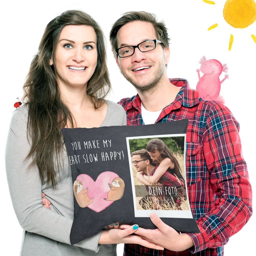 Personalisiertes Foto Kissen Faultiere Herz Personalisiertes Foto Kissen, Liebe, Partner, Freund, Freundin, Ehemann, Ehefrau, Heiraten, Verlobung, Heiratsantrag, Liebesgeschenk, Jahrestag, Hocheitstag, Valentinstag, Geschenk für Frauen, Hochzeitstag, Mitbringsel, Geschenk für Freundin, Geschenk für Partner, Liebesbeweis, für Männer, für Ehemann