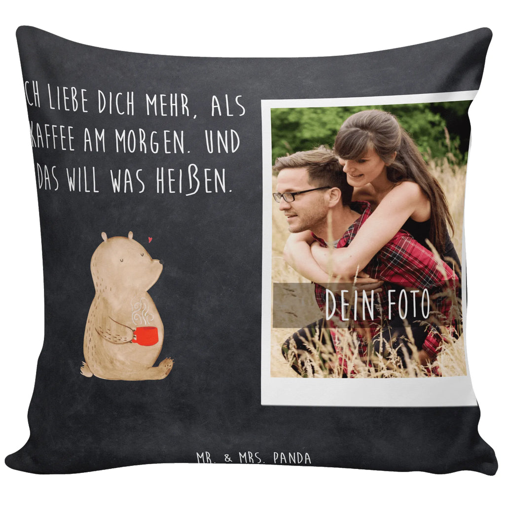 Personalisiertes Foto Kissen Bär Morgenkaffee Personalisiertes Foto Kissen, Liebe, Partner, Freund, Freundin, Ehemann, Ehefrau, Heiraten, Verlobung, Heiratsantrag, Liebesgeschenk, Jahrestag, Hocheitstag, Valentinstag, Geschenk für Frauen, Hochzeitstag, Mitbringsel, Geschenk für Freundin, Geschenk für Partner, Liebesbeweis, für Männer, für Ehemann