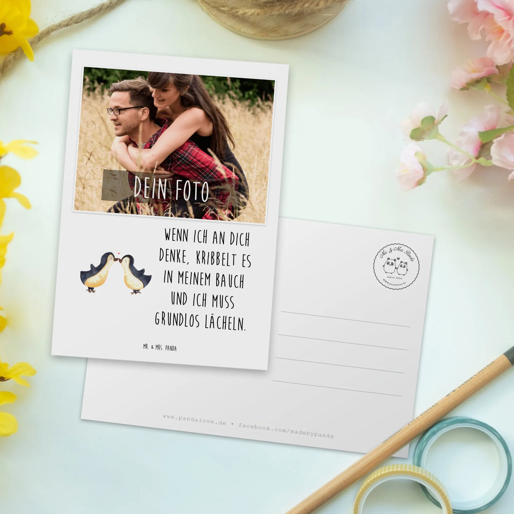 Personalisierte Foto Postkarte Pinguine Kuss Personalisierte Foto Postkarte, Liebe, Partner, Freund, Freundin, Ehemann, Ehefrau, Heiraten, Verlobung, Heiratsantrag, Liebesgeschenk, Jahrestag, Hocheitstag, Valentinstag, Geschenk für Frauen, Hochzeitstag, Mitbringsel, Geschenk für Freundin, Geschenk für Partner, Liebesbeweis, für Männer, für Ehemann