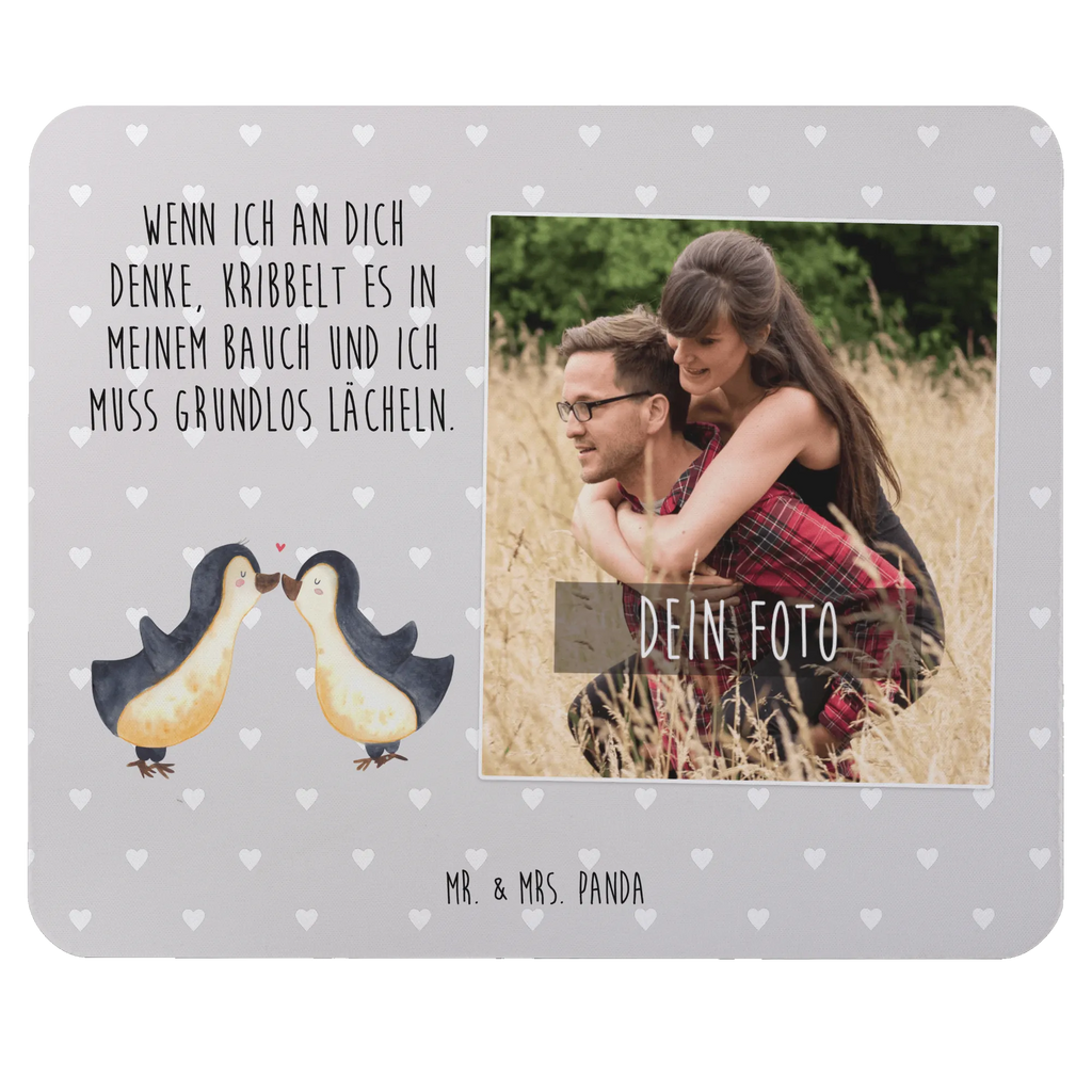 Personalisiertes Foto Mauspad Pinguine Kuss Personalisiertes Foto Mauspad, Liebe, Partner, Freund, Freundin, Ehemann, Ehefrau, Heiraten, Verlobung, Heiratsantrag, Liebesgeschenk, Jahrestag, Hocheitstag, Valentinstag, Geschenk für Frauen, Hochzeitstag, Mitbringsel, Geschenk für Freundin, Geschenk für Partner, Liebesbeweis, für Männer, für Ehemann