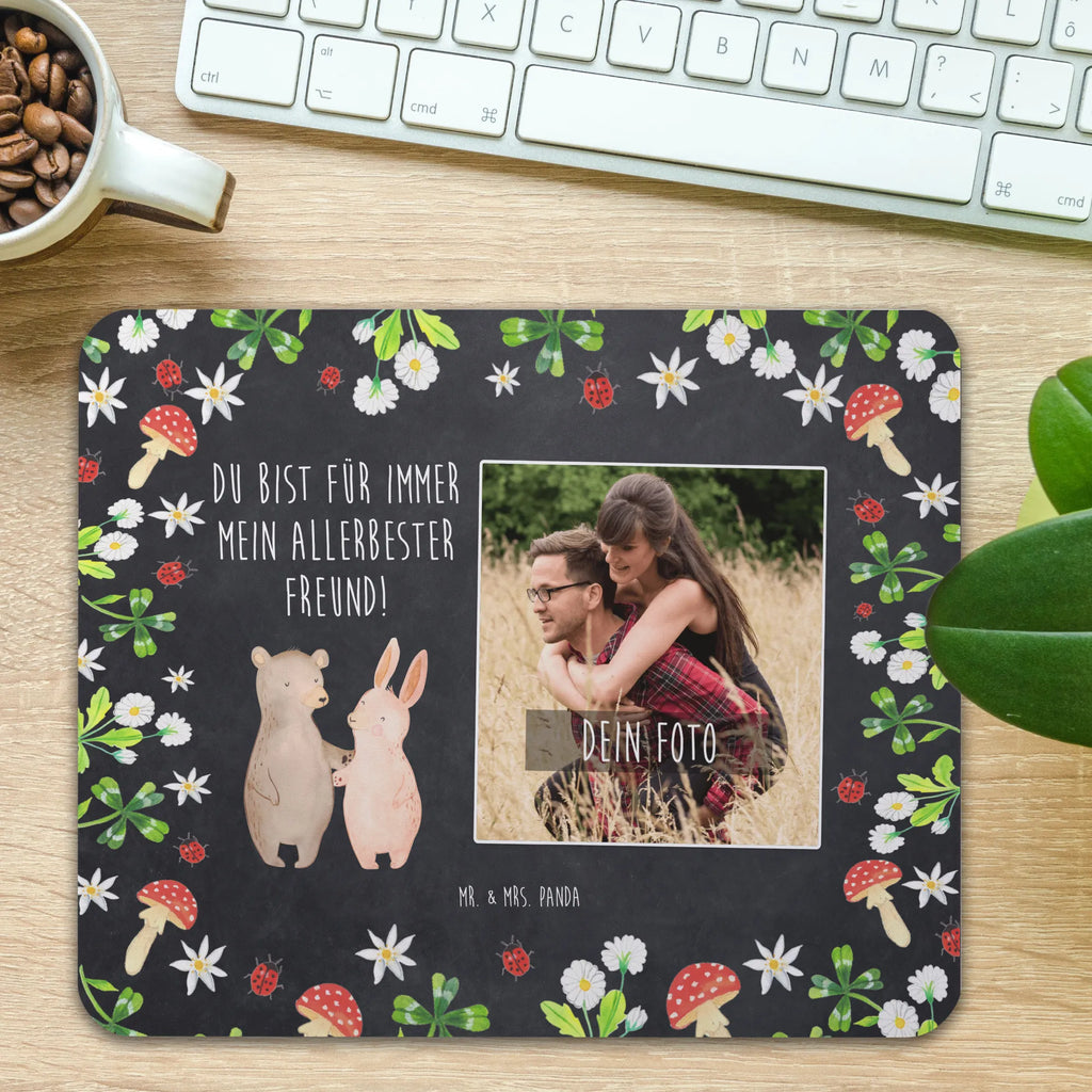 Personalisiertes Foto Mauspad Bär und Hase Umarmen Personalisiertes Foto Mauspad, Liebe, Partner, Freund, Freundin, Ehemann, Ehefrau, Heiraten, Verlobung, Heiratsantrag, Liebesgeschenk, Jahrestag, Hocheitstag, Freunde, bester Freund, Hase, Bär, Bärchen, best friends