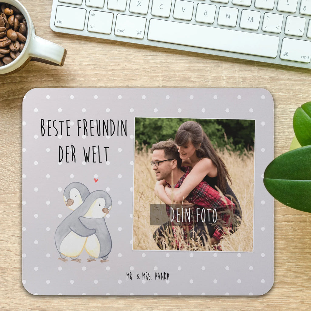 Personalisiertes Foto Mauspad Pinguin Beste Freundin der Welt Personalisiertes Foto Mauspad, für, Dankeschön, Geschenk, Schenken, Geburtstag, Geburtstagsgeschenk, Geschenkidee, Danke, Bedanken, Mitbringsel, Freude machen, Geschenktipp, Freundin, beste Freundin, Ehefrau, Frau, bae, bff, Freundinnen, Jahrestag, Freundschaft. Liebste, beste, Spruch