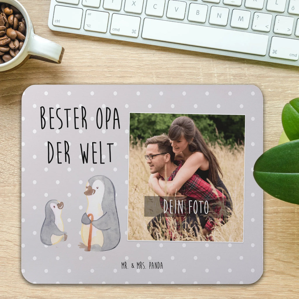 Personalisiertes Foto Mauspad Pinguin Bester Opa der Welt Personalisiertes Foto Mauspad, für, Dankeschön, Geschenk, Schenken, Geburtstag, Geburtstagsgeschenk, Geschenkidee, Danke, Bedanken, Mitbringsel, Freude machen, Geschenktipp, Großvater, Grossvater, Opa, Opi. Großpapa, Großeltern, Enkel, Enkelin, Enkelkind, Kleinigkeit, Oppa, Oppi, Bester