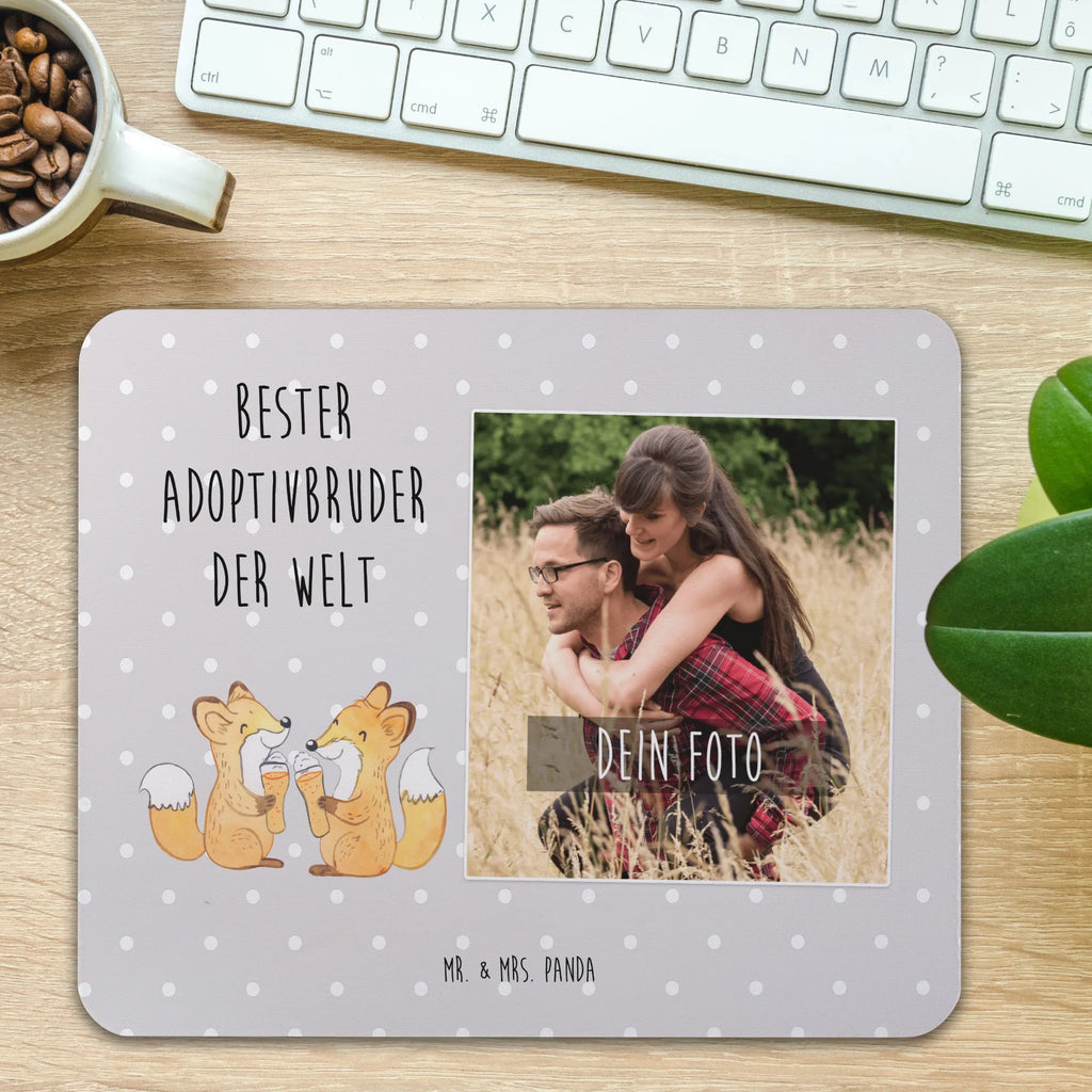 Personalisiertes Foto Mauspad Fuchs Bester Adoptivbruder der Welt Personalisiertes Foto Mauspad, für, Dankeschön, Geschenk, Schenken, Geburtstag, Geburtstagsgeschenk, Geschenkidee, Danke, Bedanken, Mitbringsel, Freude machen, Geschenktipp, Adoptivbruder, adoptiert, Bruder, Brudi, Geschwister, Bruderherz, Schwester, Familie, Kleinigkeit, Brother, Bester, Sohn