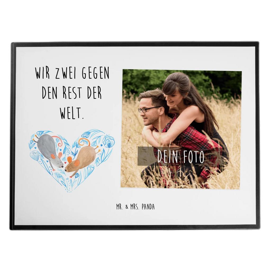 Personalisierte Foto Schreibtischunterlage Mäuse Herz Personalisierte Foto Schreibtischunterlage, Liebe, Partner, Freund, Freundin, Ehemann, Ehefrau, Heiraten, Verlobung, Heiratsantrag, Liebesgeschenk, Jahrestag, Hocheitstag, Maus, Mäuse, Liebesbotschaft, Liebesbeweis, Hochzeit, Lieblingsmensch, Gemeinsamkeit, Love, Geschenk für zwei