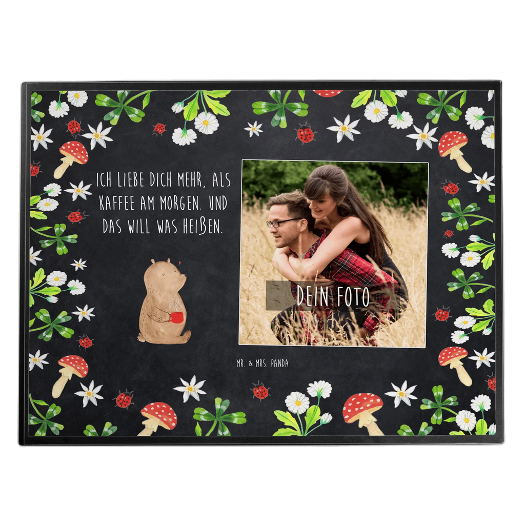 Personalisierte Foto Schreibtischunterlage Bär Morgenkaffee Personalisierte Foto Schreibtischunterlage, Liebe, Partner, Freund, Freundin, Ehemann, Ehefrau, Heiraten, Verlobung, Heiratsantrag, Liebesgeschenk, Jahrestag, Hocheitstag, Valentinstag, Geschenk für Frauen, Hochzeitstag, Mitbringsel, Geschenk für Freundin, Geschenk für Partner, Liebesbeweis, für Männer, für Ehemann