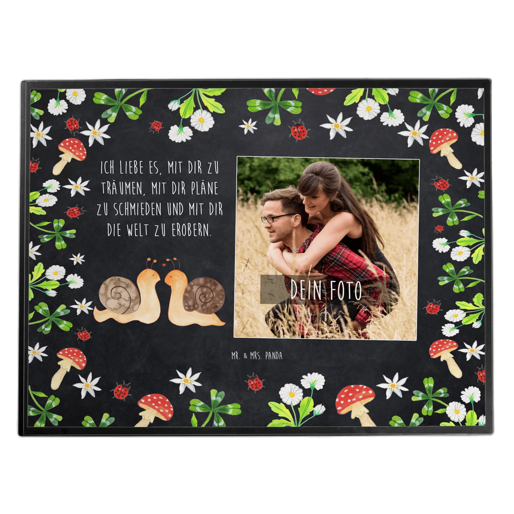 Personalisierte Foto Schreibtischunterlage Schnecken Liebe Personalisierte Foto Schreibtischunterlage, Liebe, Partner, Freund, Freundin, Ehemann, Ehefrau, Heiraten, Verlobung, Heiratsantrag, Liebesgeschenk, Jahrestag, Hocheitstag