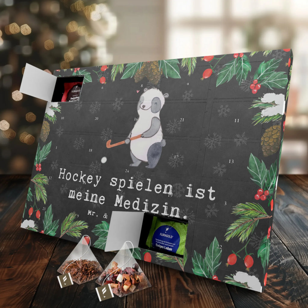 Tee Adventskalender Panda Hockey spielen Adventskalender, Kerzen Adventskalender, Duftkerzen Adventskalender, Geschenk, Sport, Sportart, Hobby, Schenken, Danke, Dankeschön, Auszeichnung, Gewinn, Sportler, Hockey spielen, Feldhockey, Hockeyschläger, Hockey Verein