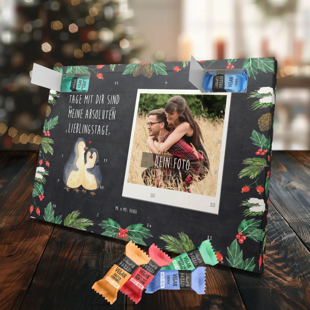 Personalisierter veganer Foto Adventskalender Pinguin umarmen Personalisierter veganer Foto Adventskalender, Pinguin, Liebe, Liebespaar, Liebesbeweis, Liebesgeschenk, Verlobung, Jahrestag, Hochzeitstag, Hochzeit, Hochzeitsgeschenk