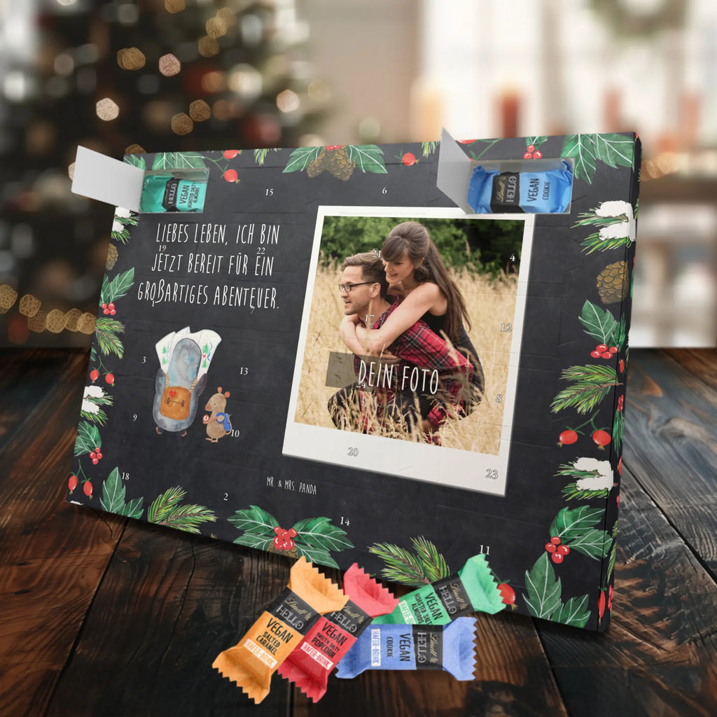 Personalisierter veganer Foto Adventskalender Pinguin & Maus Wanderer Personalisierter veganer Foto Adventskalender, Pinguin, Pinguine, Abenteurer, Abenteuer, Roadtrip, Ausflug, Wanderlust, wandern