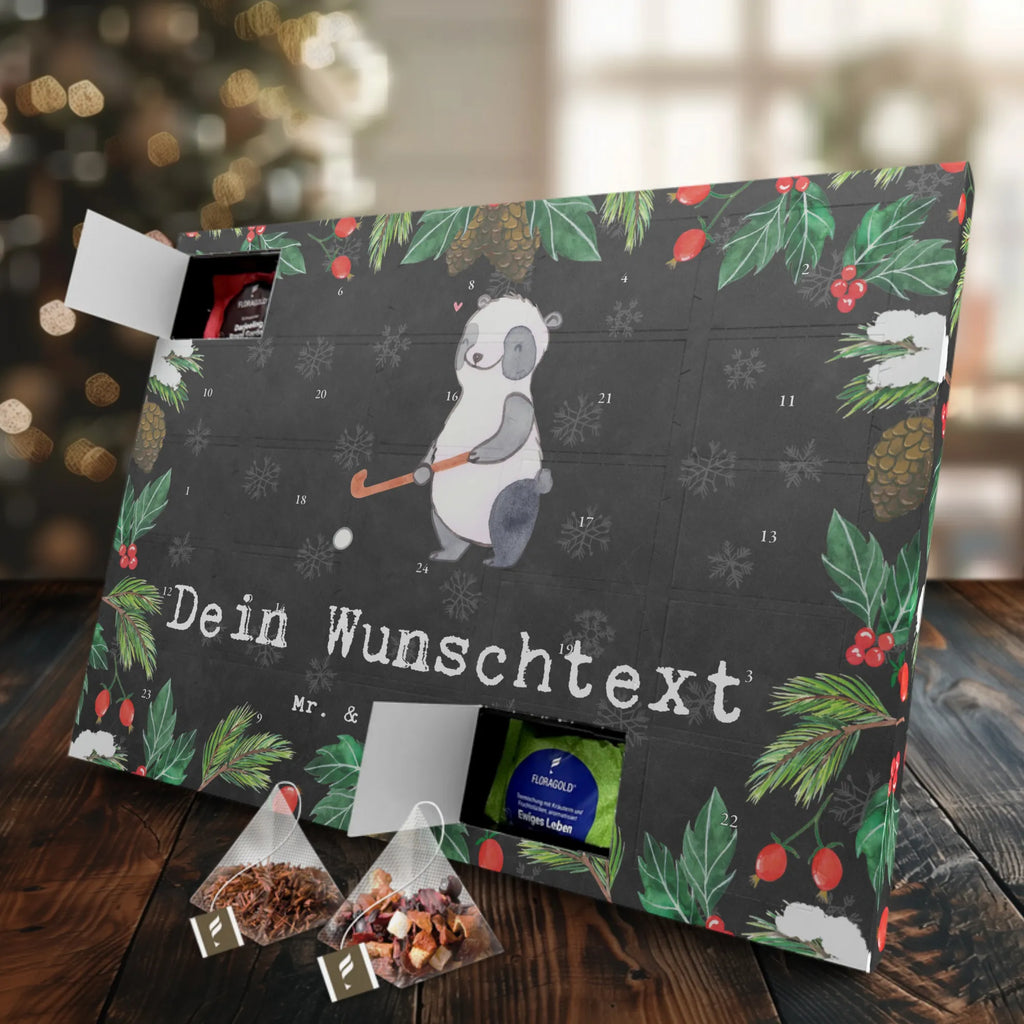 Personalisierter Tee Adventskalender Panda Hockey spielen Personalisierter Tee Adventskalender, Geschenk, Sport, Sportart, Hobby, Schenken, Danke, Dankeschön, Auszeichnung, Gewinn, Sportler, Hockey spielen, Feldhockey, Hockeyschläger, Hockey Verein