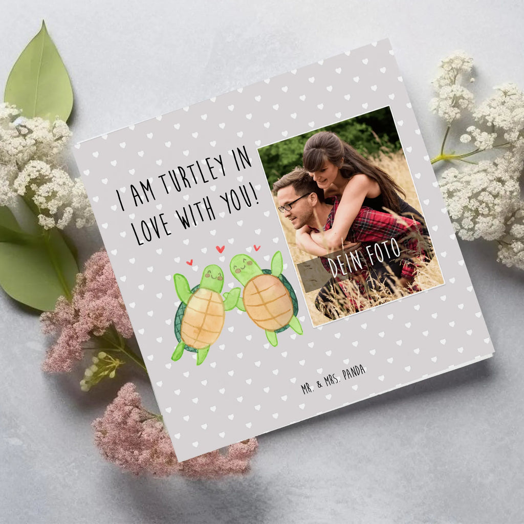 Personalisierte Foto Deluxe Karte Schildkröten Paar Personalisierte Foto Grußkarte, Liebe, Partner, Freund, Freundin, Ehemann, Ehefrau, Heiraten, Verlobung, Heiratsantrag, Liebesgeschenk, Jahrestag, Hocheitstag, Valentinstag, Geschenk für Frauen, Hochzeitstag, Mitbringsel, Geschenk für Freundin, Geschenk für Partner, Liebesbeweis, für Männer, für Ehemann