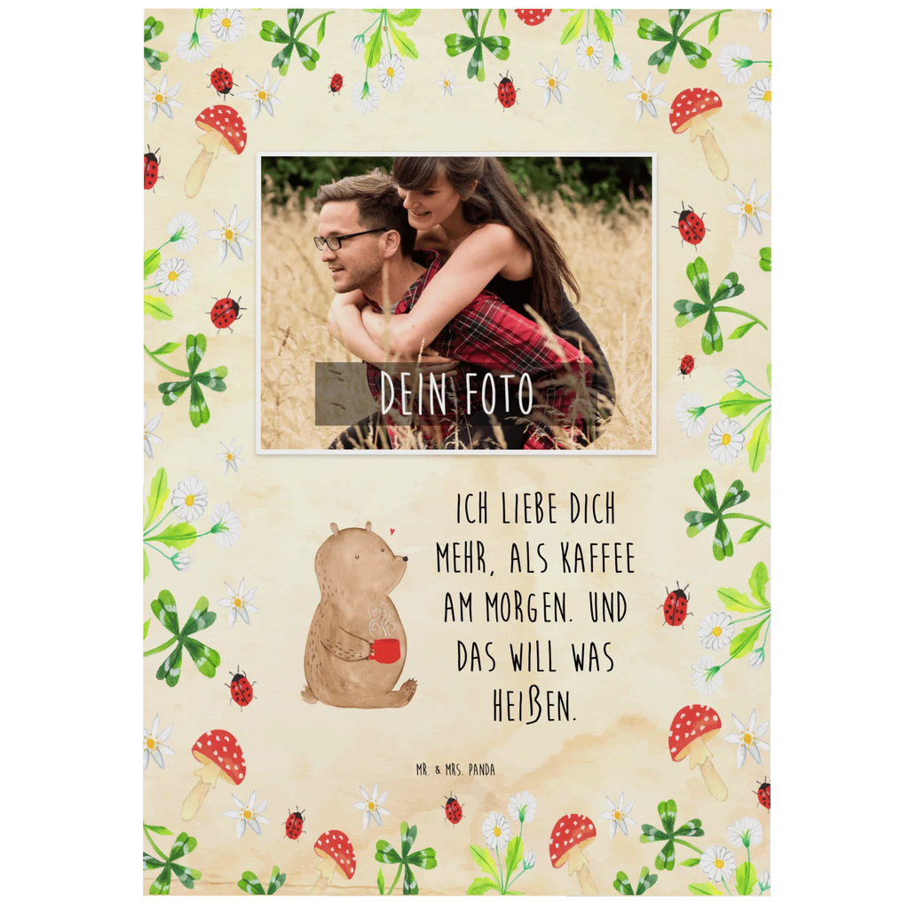 Personalisierte Foto Postkarte Bär Morgenkaffee Personalisierte Foto Postkarte, Liebe, Partner, Freund, Freundin, Ehemann, Ehefrau, Heiraten, Verlobung, Heiratsantrag, Liebesgeschenk, Jahrestag, Hocheitstag, Valentinstag, Geschenk für Frauen, Hochzeitstag, Mitbringsel, Geschenk für Freundin, Geschenk für Partner, Liebesbeweis, für Männer, für Ehemann