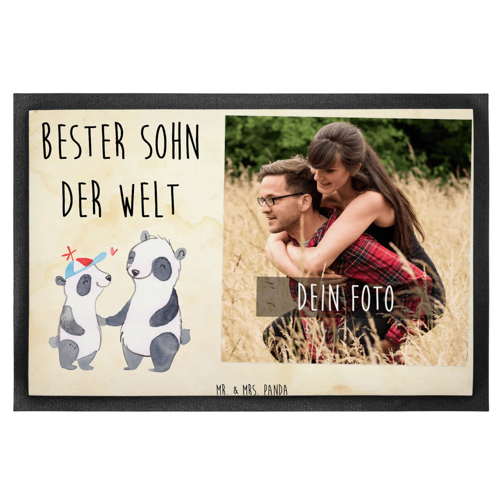 Personalisierte Foto Fußmatte Panda Bester Sohn der Welt Personalisierte Foto Fußmatte, für, Dankeschön, Geschenk, Schenken, Geburtstag, Geburtstagsgeschenk, Geschenkidee, Danke, Bedanken, Mitbringsel, Freude machen, Geschenktipp, Sohn, Sohnemann, Söhnchen, Bube, Bub, Nachwuchs, Nachkomme, Kind, Familie, Vater, Belohnung