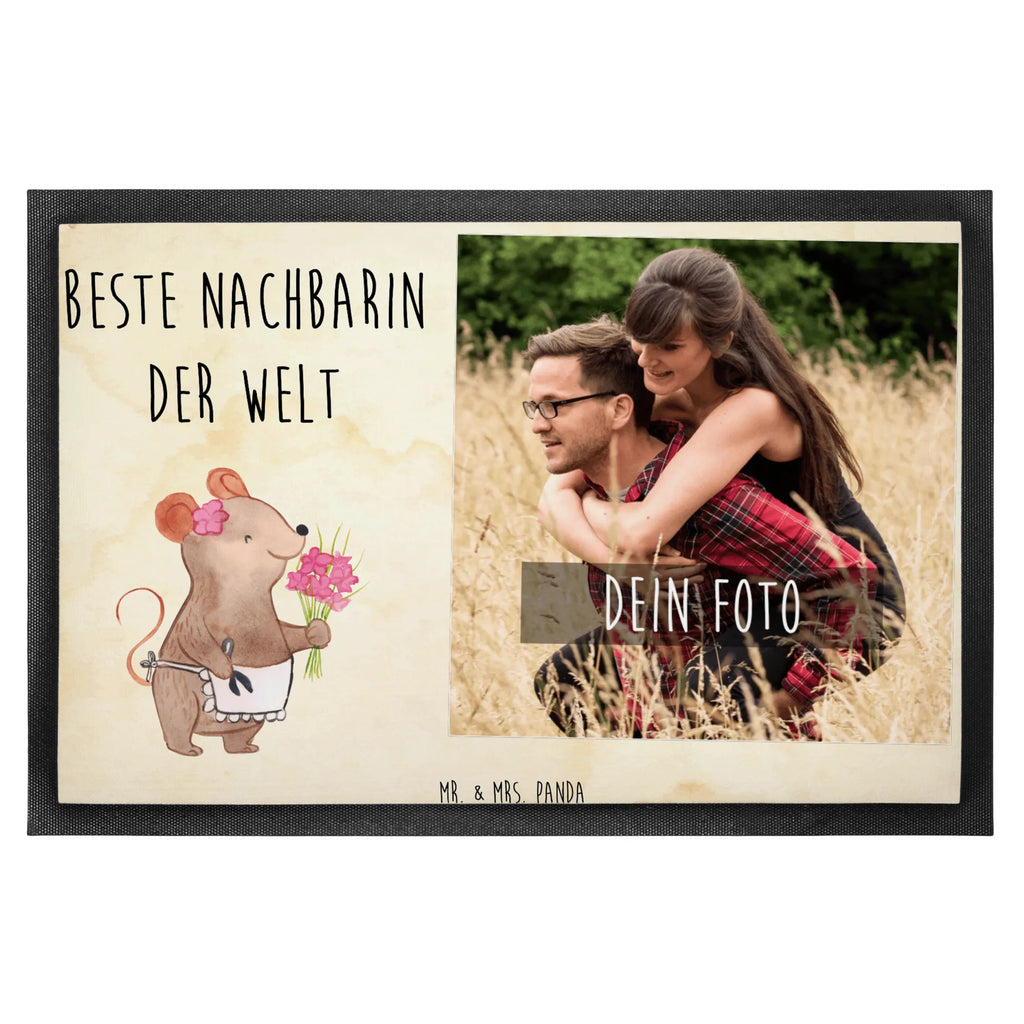 Personalisierte Foto Fußmatte Maus Beste Nachbarin der Welt Personalisierte Foto Fußmatte, für, Dankeschön, Geschenk, Schenken, Geburtstag, Geburtstagsgeschenk, Geschenkidee, Danke, Bedanken, Mitbringsel, Freude machen, Geschenktipp, Nachbarin, Nachbarn, Nachbarschaft, Freundin, Angrenzer, Anwohnerin, Bewohnerin, Freundschaft