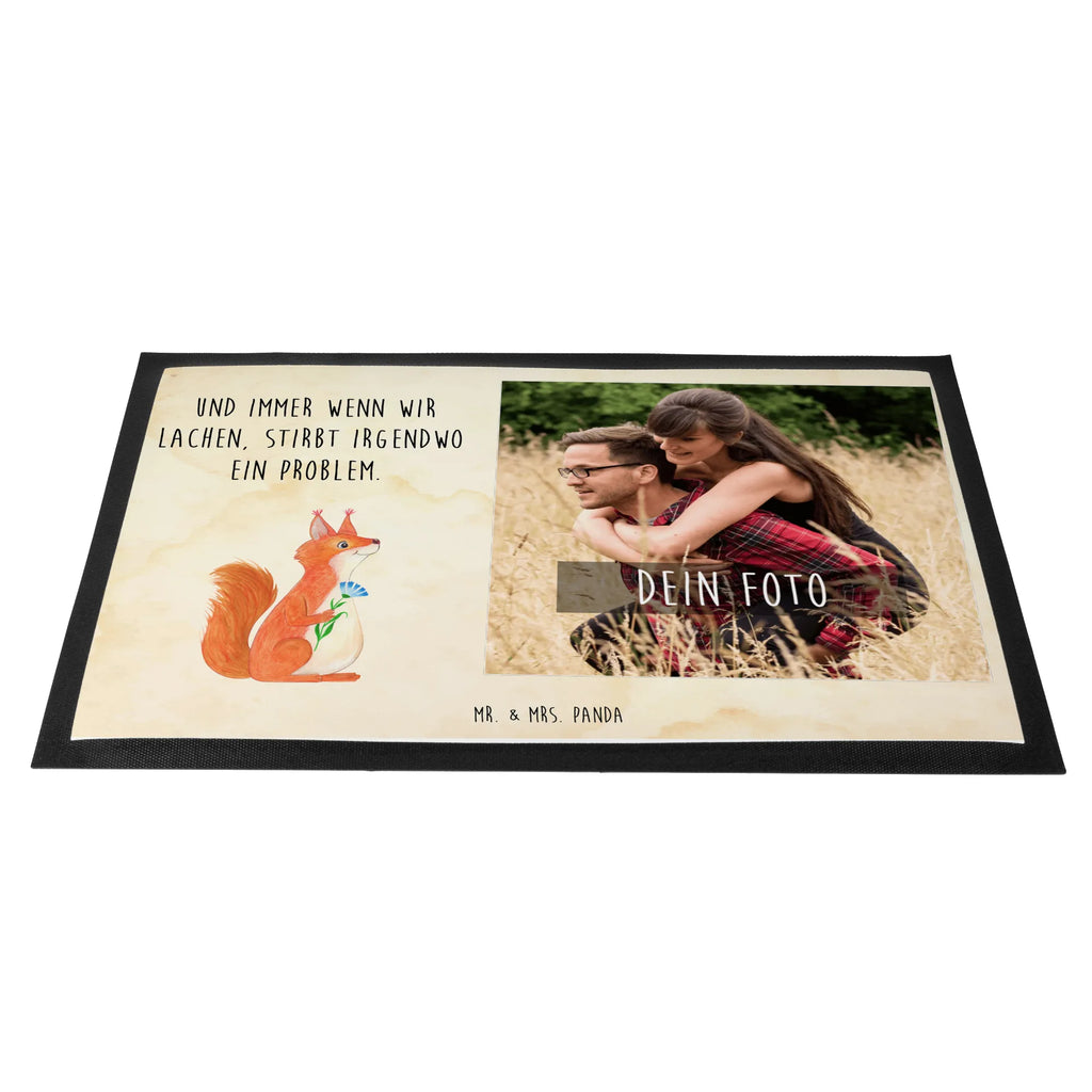 Personalisierte Foto Fußmatte Eichhörnchen Blume Personalisierte Foto Fußmatte, Tiermotive, Gute Laune, lustige Sprüche, Tiere, Eichhörnchen, Eichhorn, Spruch positiv, Lachen, Spaß, Motivation Sprüche, Motivation Bilder, glücklich Spruch, Spruch Deko