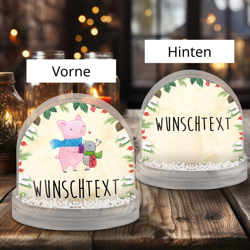 Personalisierte Schneekugel Glühschwein Smörle Personalisierte Schneekugel, Personalisierte Schüttelkugel, Personalisierte  Wunderkugel, Winter, Weihnachten, Weihnachtsdeko, Nikolaus, Advent, Heiligabend, Wintermotiv, Handgezeichnetes Glühschwein, Kreatives Glühschwein Design, Winterlicher Glühwein Spruch, Glühwein Liebhaber Geschenk, Herzliches Marienkäfer Motiv, Marienkäfer in Winterkleidung, Glühwein ist köstlich Spruch, Smörle der stolze Marienkäfer, Süßer Marienkäfer gibt Geschenk, Romantische Geschenkidee Glühwein