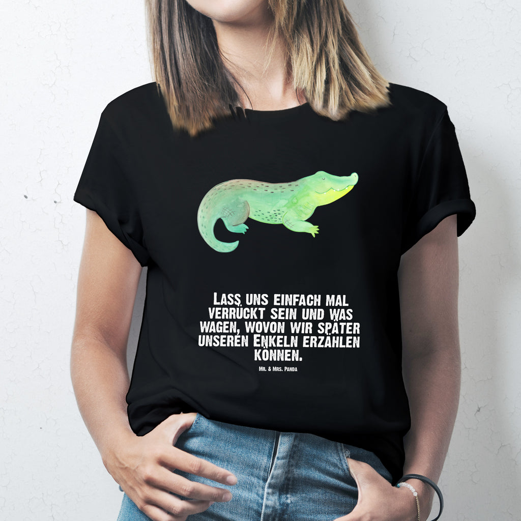 T-Shirt Standard Krokodil T-Shirt, Shirt, Tshirt, Lustiges T-Shirt, T-Shirt mit Spruch, Party, Junggesellenabschied, Jubiläum, Geburstag, Herrn, Damen, Männer, Frauen, Schlafshirt, Nachthemd, Sprüche, Meerestiere, Meer, Urlaub, Krokodil, Krokodile, verrückt sein, spontan sein, Abenteuerlust, Reiselust, Freundin, beste Freundin, Lieblingsmensch