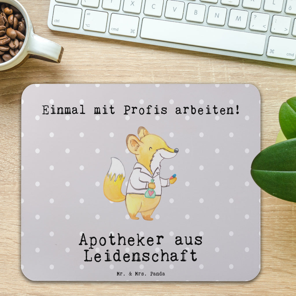 Mauspad Apotheker aus Leidenschaft Mousepad, Computer zubehör, Büroausstattung, PC Zubehör, Arbeitszimmer, Mauspad, Einzigartiges Mauspad, Designer Mauspad, Mausunterlage, Mauspad Büro, Beruf, Ausbildung, Jubiläum, Abschied, Rente, Kollege, Kollegin, Geschenk, Schenken, Arbeitskollege, Mitarbeiter, Firma, Danke, Dankeschön, Apotheker, Pharmazie, Staatsexamen, Approbation, Eröffnung Apotheke