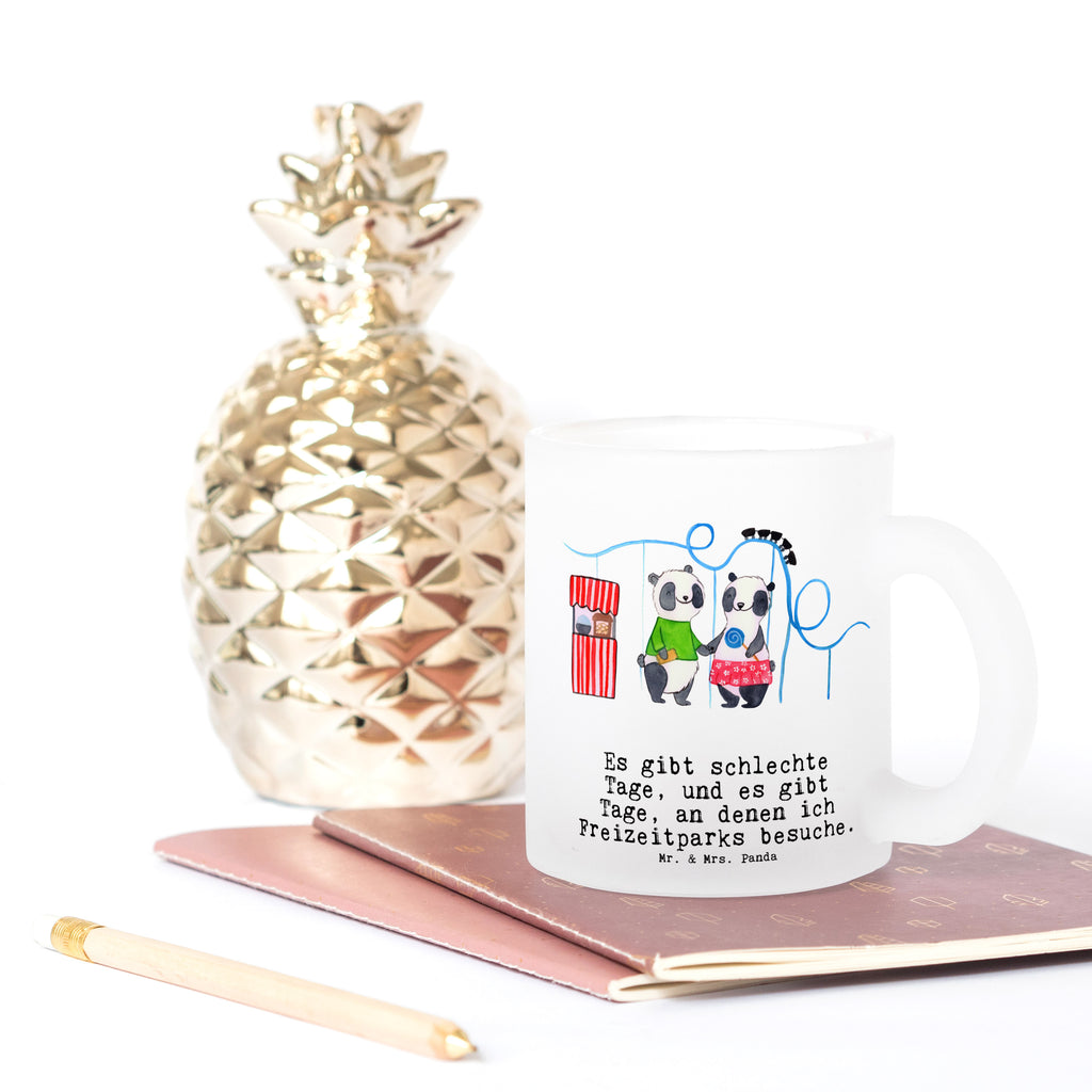 Teetasse Pandas Freizeitpark besuchen Tage Teetasse, Teeglas, Teebecher, Tasse mit Henkel, Tasse, Glas Teetasse, Teetasse aus Glas, Geschenk, Sport, Sportart, Hobby, Schenken, Danke, Dankeschön, Auszeichnung, Gewinn, Sportler, Freizeitpark besuchen, Achterbahn fahren