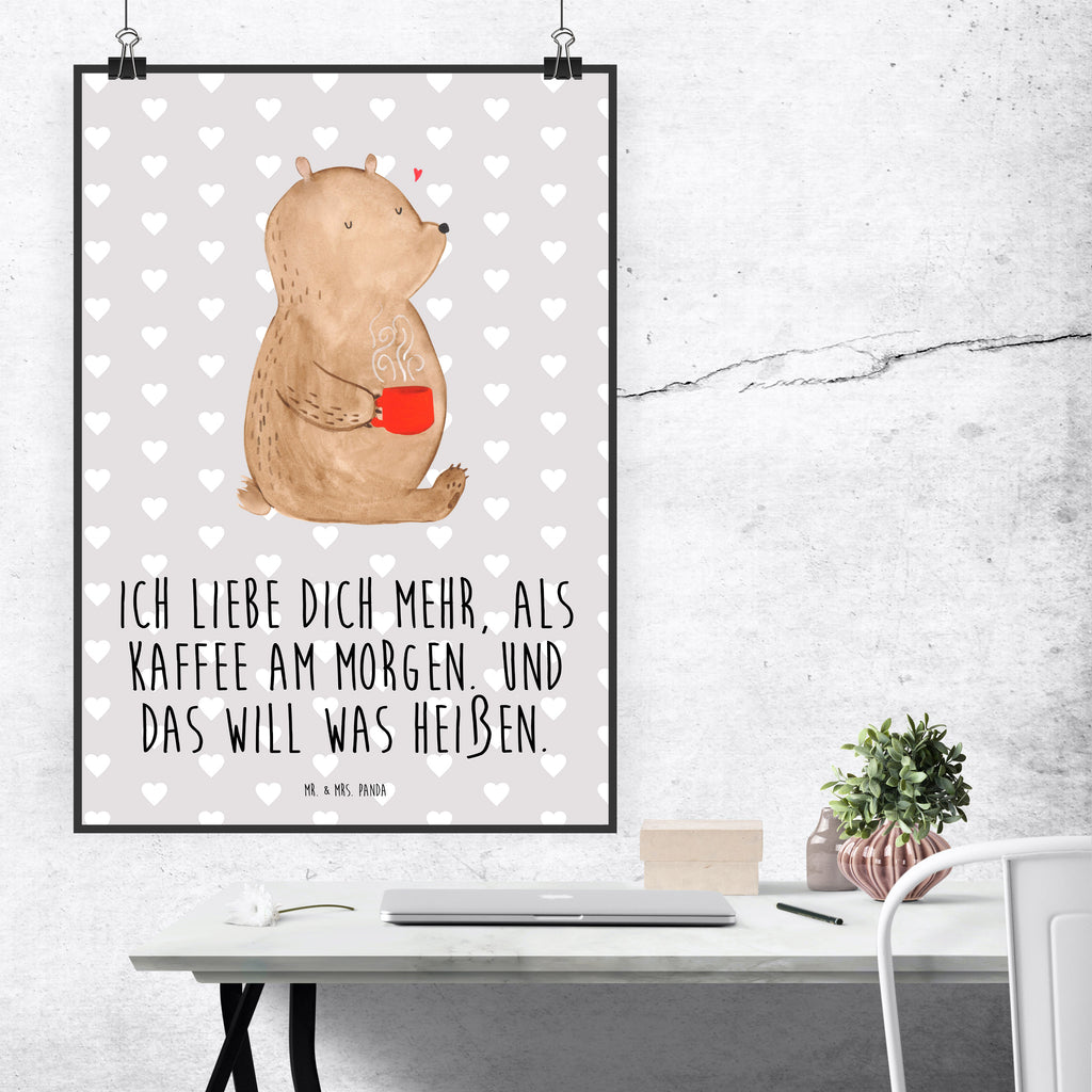 Poster Bär Morgenkaffee Poster, Wandposter, Bild, Wanddeko, Küchenposter, Kinderposter, Wanddeko Bild, Raumdekoration, Wanddekoration, Handgemaltes Poster, Mr. & Mrs. Panda Poster, Designposter, Kunstdruck, Posterdruck, Liebe, Partner, Freund, Freundin, Ehemann, Ehefrau, Heiraten, Verlobung, Heiratsantrag, Liebesgeschenk, Jahrestag, Hocheitstag, Valentinstag, Geschenk für Frauen, Hochzeitstag, Mitbringsel, Geschenk für Freundin, Geschenk für Partner, Liebesbeweis, für Männer, für Ehemann