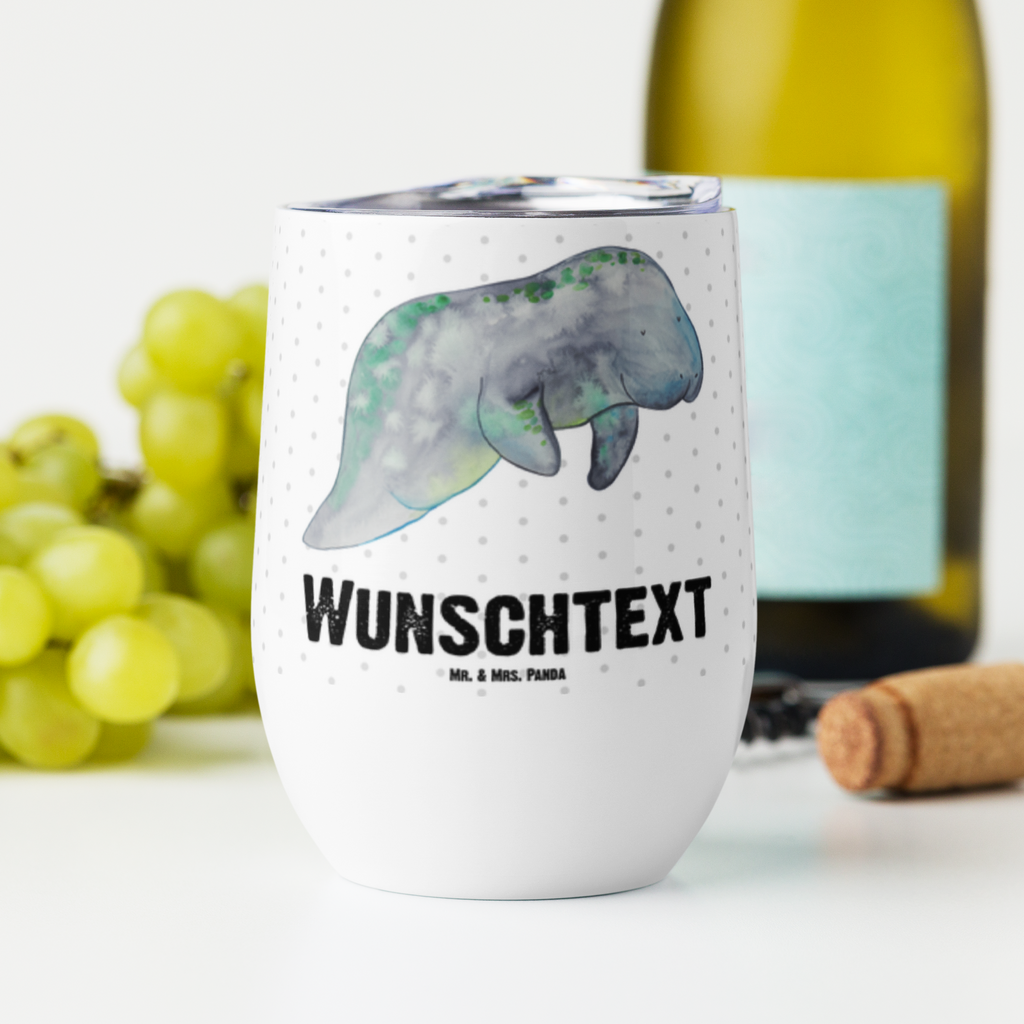 Personalisierter Weinbecher Seekuh chillt Personalisierter Weinbecher, Personalisierter Glühwein Becher, Heißgetränke, Personalisierter Trinkbecher, Personalisierter Weinkelch, Personalisiertes Weingläser, hochwertiger Weinbecher, Weinbecher Reisen, Weinbecher unterwegs, Personalisertes Sommerglas, mit Namen, Wunschtext, Personalisierung, selbst bedrucken, Personalisiertes Weinglas, Meerestiere, Meer, Urlaub, Seekuh, Seekühe, Diät, Abnehmen, Zucker, Diätwahn, Essen, Süßigkeiten