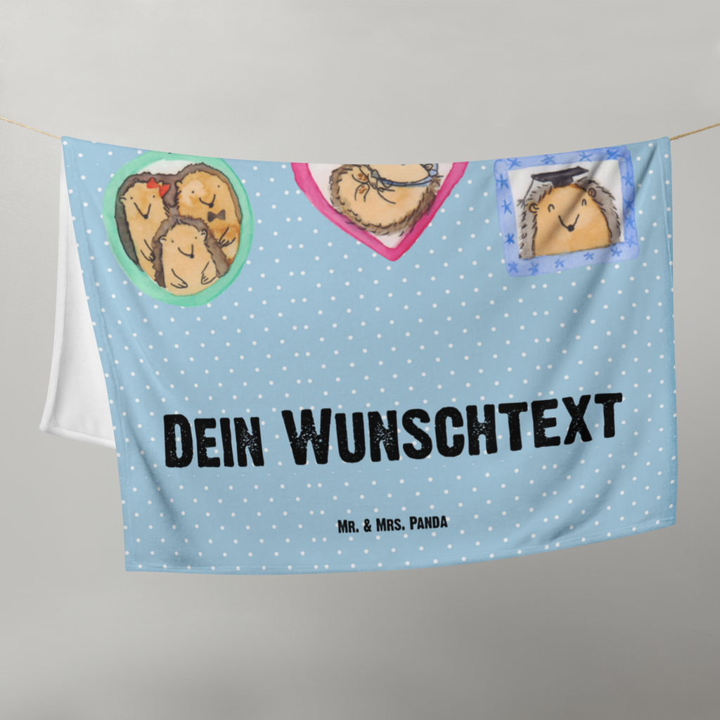 Babydecke mit Namen Igel Familie Babdyecke personalisiert, Babydecke mit Namen, Babydecke bedrucken, Babygeschenk personalisiet, Babygeschenk mit Namen, Krabbeldecke mit Namen, Krabbeldecke personalisiert, Familie, Vatertag, Muttertag, Bruder, Schwester, Mama, Papa, Oma, Opa, Liebe, Igel, Bilder, Zusammenhalt, Glück