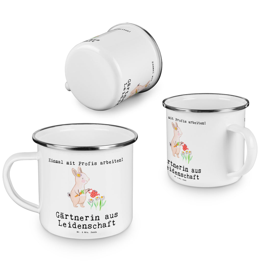 Camping Emaille Tasse Gärtnerin aus Leidenschaft Campingtasse, Trinkbecher, Metalltasse, Outdoor Tasse, Emaille Trinkbecher, Blechtasse Outdoor, Emaille Campingbecher, Edelstahl Trinkbecher, Metalltasse für Camping, Kaffee Blechtasse, Camping Tasse Metall, Emaille Tasse, Emaille Becher, Tasse Camping, Tasse Emaille, Emaille Tassen, Camping Becher, Metall Tasse, Camping Tassen, Blechtasse, Emaille Tasse Camping, Camping Tasse Emaille, Emailletasse, Camping Tassen Emaille, Campingbecher, Blechtassen, Outdoor Becher, Campingtassen, Emaille Becher Camping, Camping Becher Edelstahl, Beruf, Ausbildung, Jubiläum, Abschied, Rente, Kollege, Kollegin, Geschenk, Schenken, Arbeitskollege, Mitarbeiter, Firma, Danke, Dankeschön, Gärtnerin, Gartenplaner, Gärtnerei, Gartenbau, Hobbygärtnerin, Garten- und Landschaftsbauerin