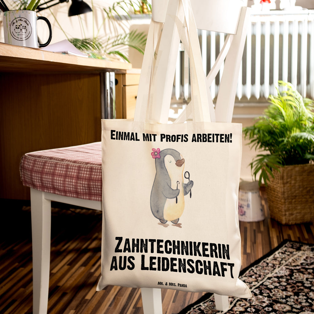 Tragetasche Zahntechnikerin aus Leidenschaft Beuteltasche, Beutel, Einkaufstasche, Jutebeutel, Stoffbeutel, Tasche, Shopper, Umhängetasche, Strandtasche, Schultertasche, Stofftasche, Tragetasche, Badetasche, Jutetasche, Einkaufstüte, Laptoptasche, Beruf, Ausbildung, Jubiläum, Abschied, Rente, Kollege, Kollegin, Geschenk, Schenken, Arbeitskollege, Mitarbeiter, Firma, Danke, Dankeschön