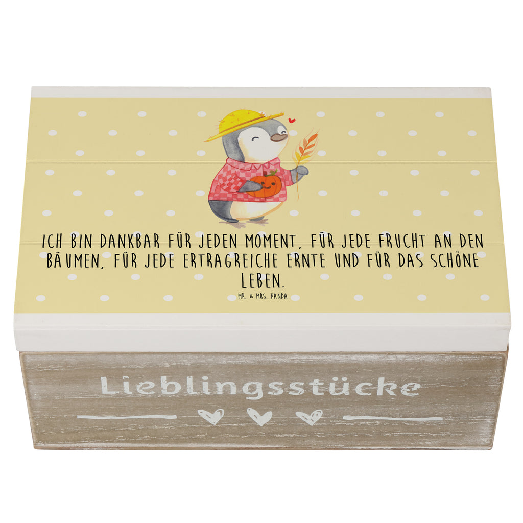 Holzkiste Erntedankfest Pinguin Holzkiste, Kiste, Schatzkiste, Truhe, Schatulle, XXL, Erinnerungsbox, Erinnerungskiste, Dekokiste, Aufbewahrungsbox, Geschenkbox, Geschenkdose, Erntedank, Erntedankfest, Erntedank Kindergarten, Erntedankspruch, Erntedank Sprüche, Erntedankfest deko, Erntedank Deko, Erntedank mit Kindern, Thanksgiving, Kürbis, Dankbarkeits Spruch, Herbst Motiv