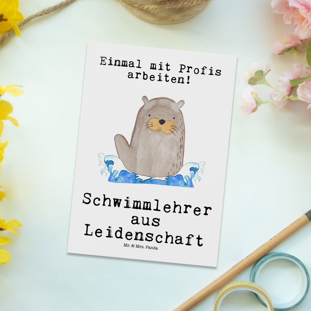 Postkarte Schwimmlehrer aus Leidenschaft Postkarte, Karte, Geschenkkarte, Grußkarte, Einladung, Ansichtskarte, Geburtstagskarte, Einladungskarte, Dankeskarte, Beruf, Ausbildung, Jubiläum, Abschied, Rente, Kollege, Kollegin, Geschenk, Schenken, Arbeitskollege, Mitarbeiter, Firma, Danke, Dankeschön, Schwimmlehrer, Schwimmbad, Schwimmschule, Schwimmverein, Schwimmkurs