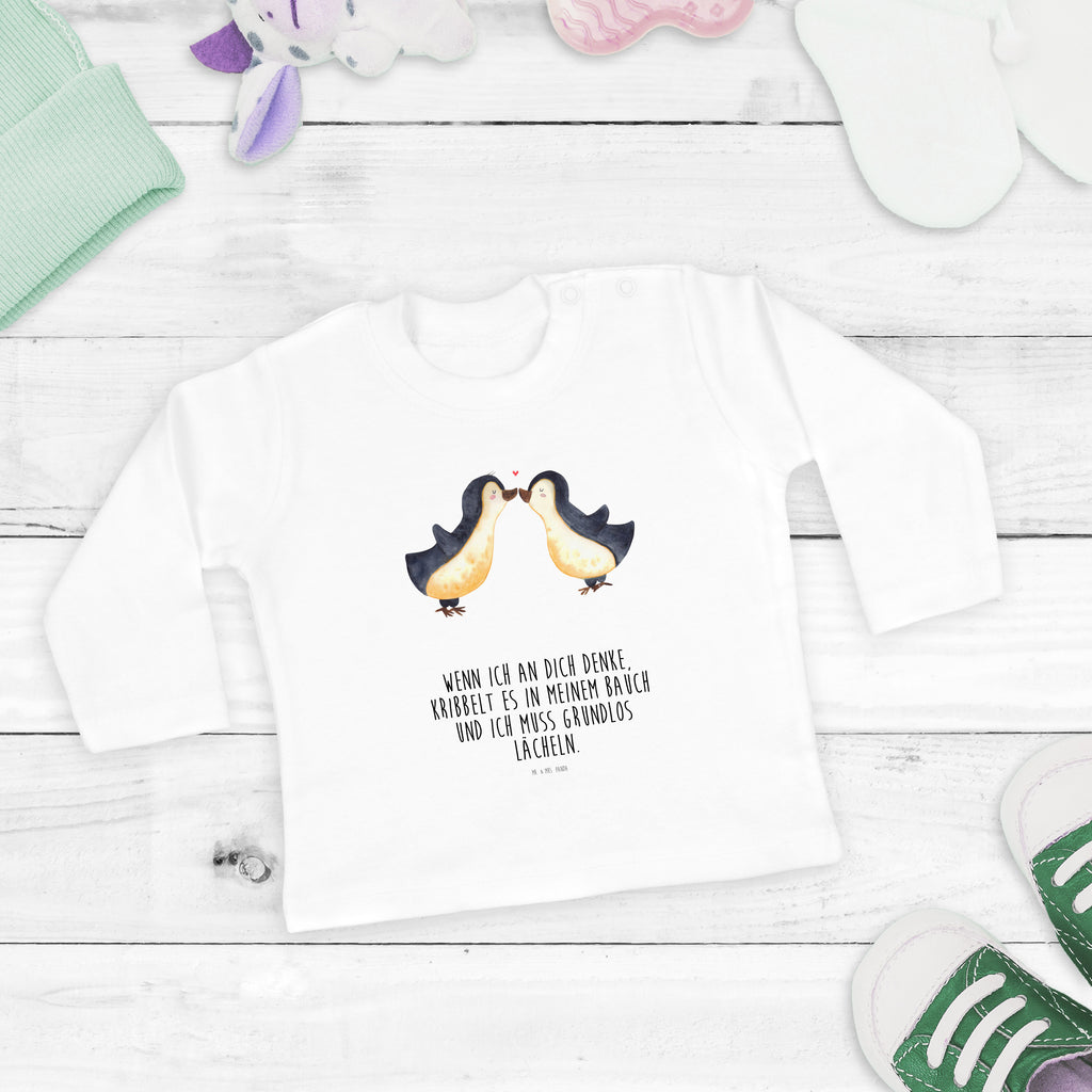 Baby Longsleeve Pinguine Kuss Mädchen, Jungen, Baby, Langarm, Bio, Kleidung, Liebe, Partner, Freund, Freundin, Ehemann, Ehefrau, Heiraten, Verlobung, Heiratsantrag, Liebesgeschenk, Jahrestag, Hocheitstag, Valentinstag, Geschenk für Frauen, Hochzeitstag, Mitbringsel, Geschenk für Freundin, Geschenk für Partner, Liebesbeweis, für Männer, für Ehemann