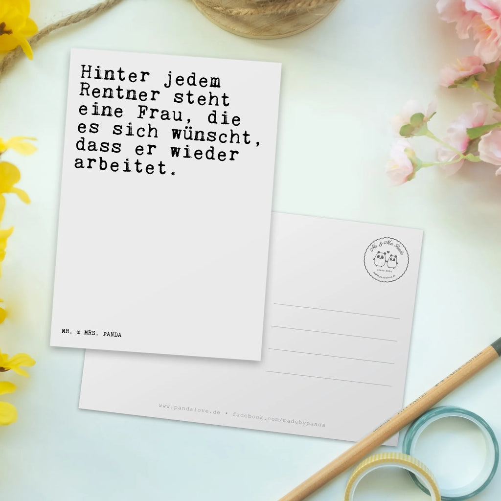 Postkarte Sprüche und Zitate Hinter jedem Rentner steht eine Frau, die es sich wünscht, dass er wieder arbeitet. Postkarte, Karte, Geschenkkarte, Grußkarte, Einladung, Ansichtskarte, Geburtstagskarte, Einladungskarte, Dankeskarte, Ansichtskarten, Einladung Geburtstag, Einladungskarten Geburtstag, Spruch, Sprüche, lustige Sprüche, Weisheiten, Zitate, Spruch Geschenke, Spruch Sprüche Weisheiten Zitate Lustig Weisheit Worte