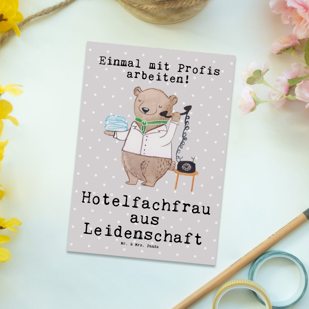 Postkarte Hotelfachfrau aus Leidenschaft Postkarte, Karte, Geschenkkarte, Grußkarte, Einladung, Ansichtskarte, Geburtstagskarte, Einladungskarte, Dankeskarte, Ansichtskarten, Einladung Geburtstag, Einladungskarten Geburtstag, Beruf, Ausbildung, Jubiläum, Abschied, Rente, Kollege, Kollegin, Geschenk, Schenken, Arbeitskollege, Mitarbeiter, Firma, Danke, Dankeschön, Hotelfachfrau, Hotelkauffrau, Hotelfachangestellte, Hotelier, Hoteleröffnung