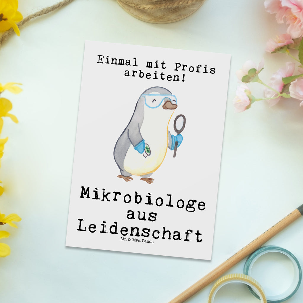 Postkarte Mikrobiologe aus Leidenschaft Postkarte, Karte, Geschenkkarte, Grußkarte, Einladung, Ansichtskarte, Geburtstagskarte, Einladungskarte, Dankeskarte, Ansichtskarten, Einladung Geburtstag, Einladungskarten Geburtstag, Beruf, Ausbildung, Jubiläum, Abschied, Rente, Kollege, Kollegin, Geschenk, Schenken, Arbeitskollege, Mitarbeiter, Firma, Danke, Dankeschön, Mikrobiologe, Naturwissenschaftler, Labor, Forschung