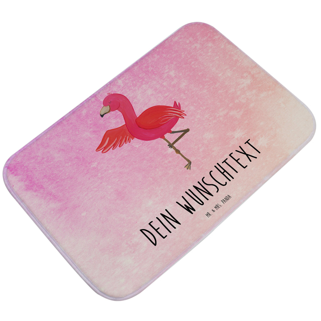 Personalisierter Badvorleger Flamingo Yoga Personalisierte Badematte, Personalisierter Badteppich, Personalisierter Duschvorleger, Personalisierter Badezimmerteppich, Personalisierter Badezimmermatte, Personalisierter Badvorleger, Personalisierter Duschmatte, Personalisierter Duschteppich, Badematte mit Namen, Badteppich mit Namen, Duschvorleger mit Namen, Badezimmerteppich mit Namen, Badezimmermatte mit Namen, Badvorleger mit Namen, Duschmatte mit Namen, Duschteppich mit Namen, Wunschtext, Badvorleger selbst bedrucken, Wunschname, Personalisieren, Flamingo, Vogel, Yoga, Namaste, Achtsamkeit, Yoga-Übung, Entspannung, Ärger, Aufregen, Tiefenentspannung