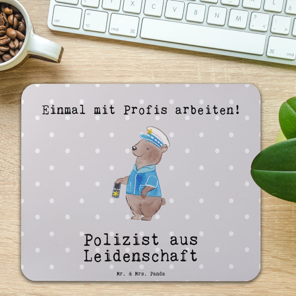 Mauspad Polizist aus Leidenschaft Mousepad, Computer zubehör, Büroausstattung, PC Zubehör, Arbeitszimmer, Mauspad, Einzigartiges Mauspad, Designer Mauspad, Mausunterlage, Mauspad Büro, Beruf, Ausbildung, Jubiläum, Abschied, Rente, Kollege, Kollegin, Geschenk, Schenken, Arbeitskollege, Mitarbeiter, Firma, Danke, Dankeschön, Polizist, Polizeibeamter, Wachmann, Cop, Polizei, Studium